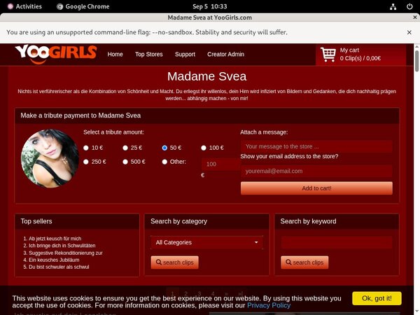 Madame Svea Wallpaper